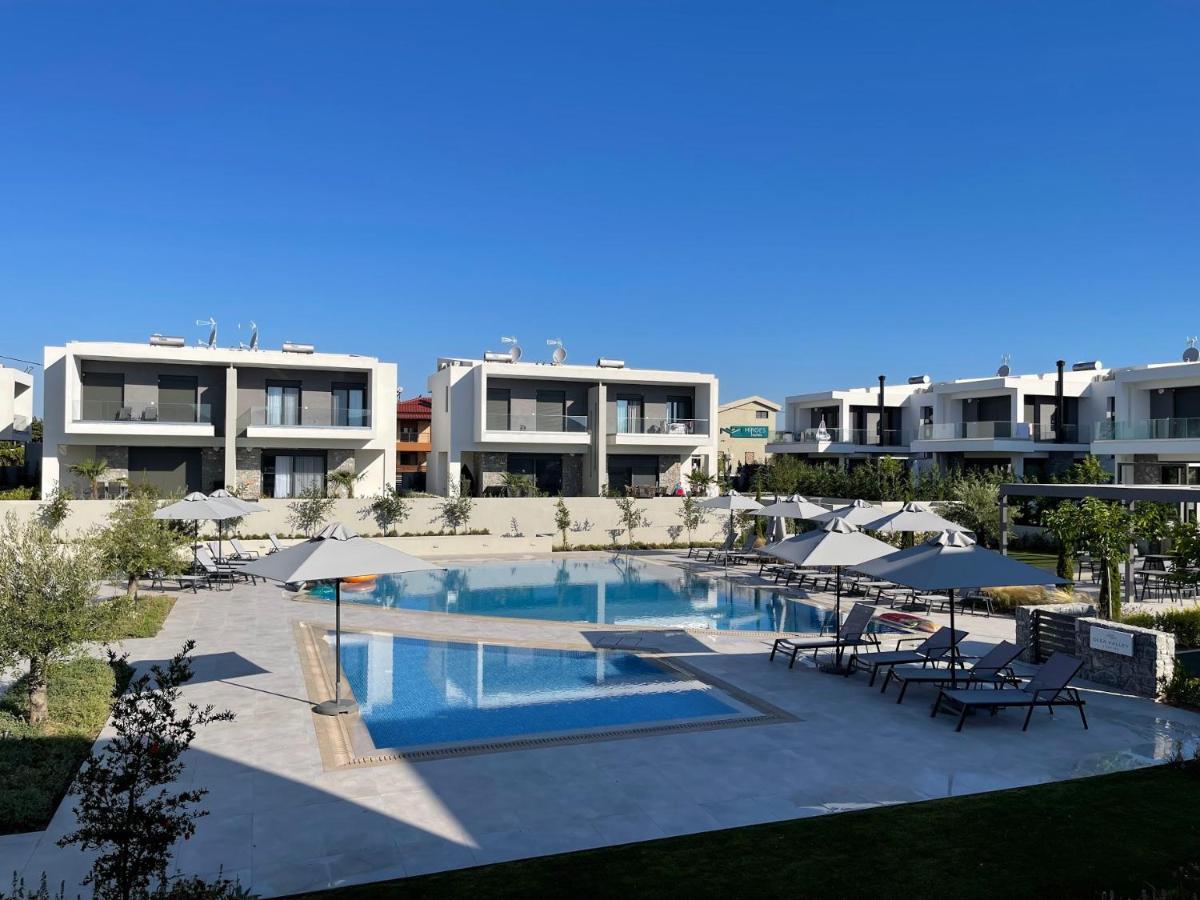 Callisto Luxury Suite Nikiti  Bagian luar foto